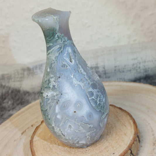 Moosachat Vasen Carving