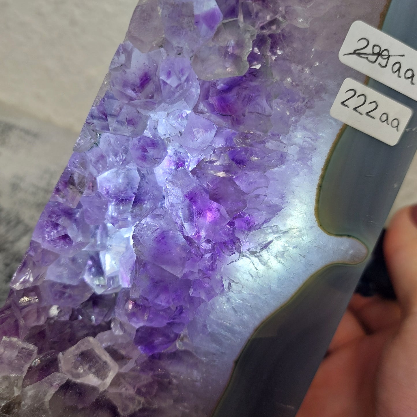 Achat Turm mit Amethyst Druse