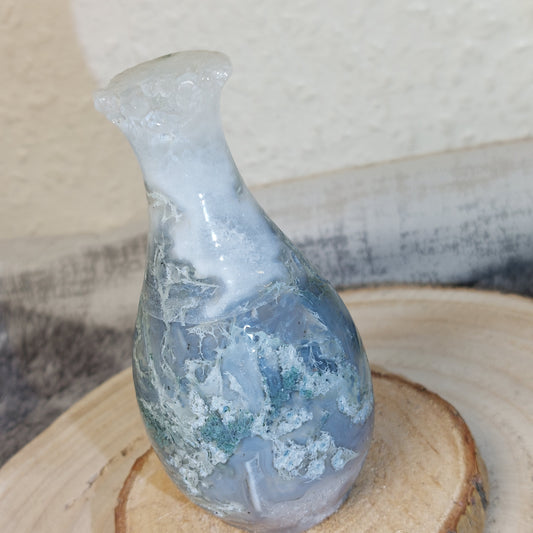 Moosachat Vasen Carving