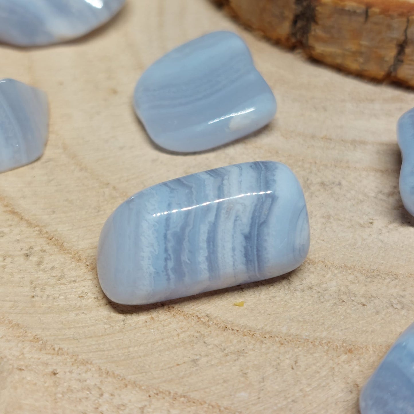 Blue Lace (Chalcedon blau gebändert) Trommelstein