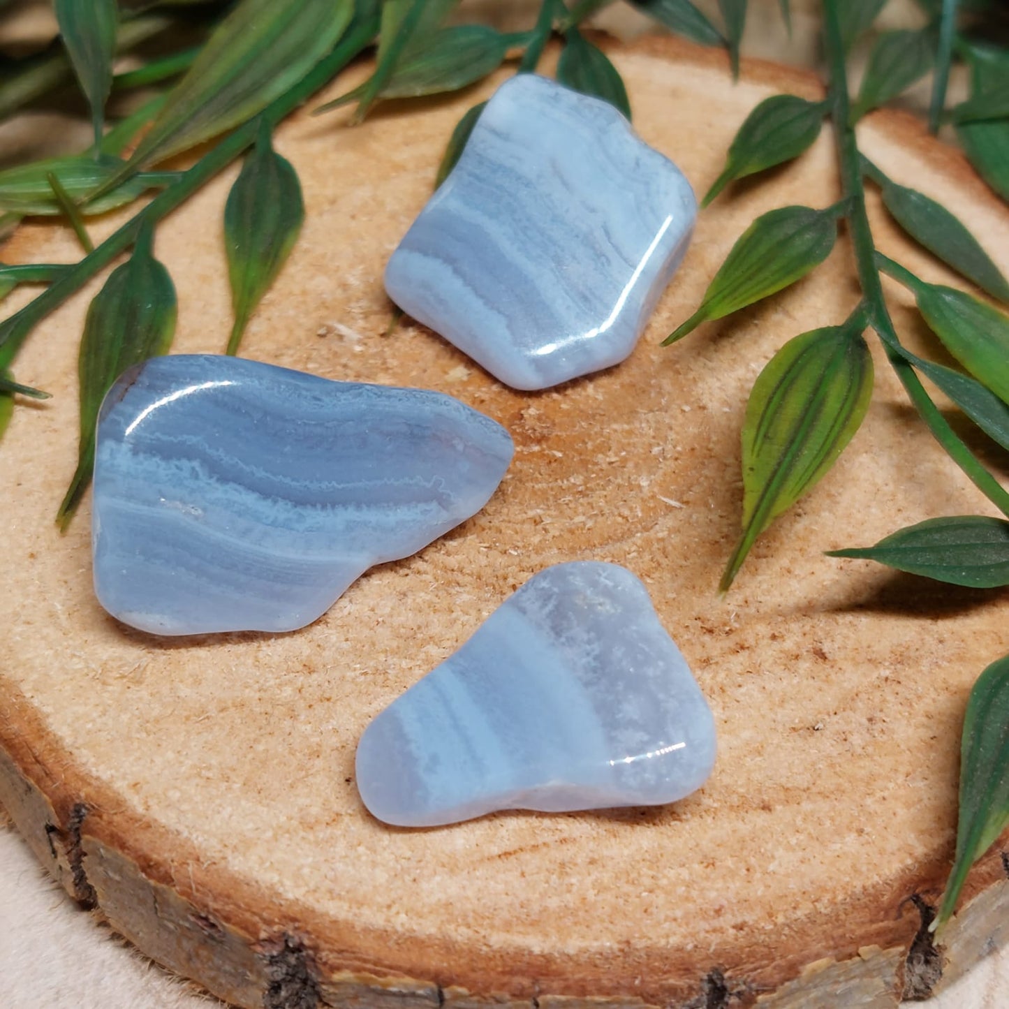Blue Lace (Chalcedon blau gebändert) Trommelstein