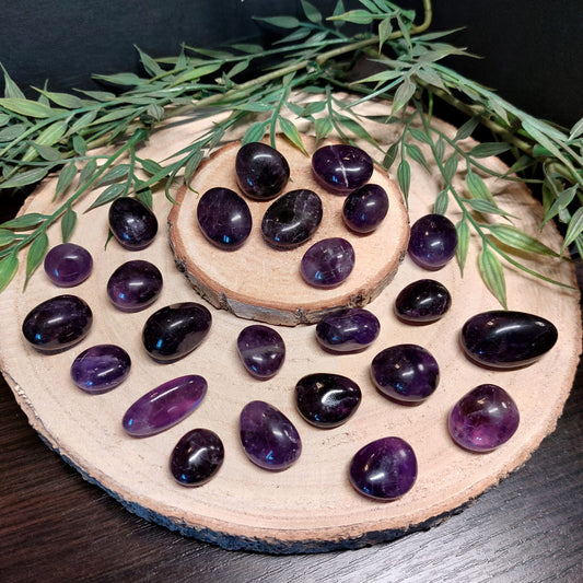 Amethyst Trommelstein dunkel