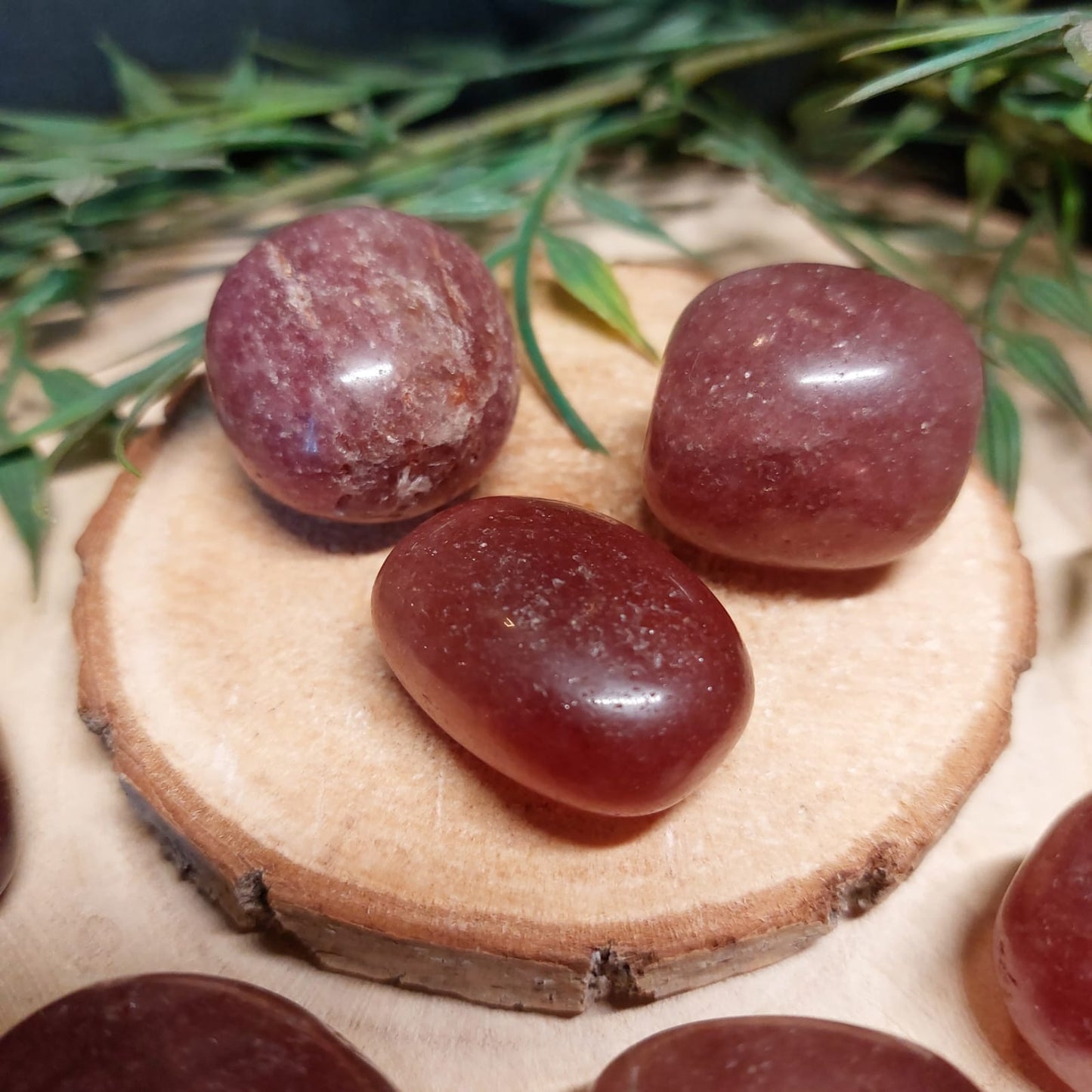 Erdbeerquarz Trommelstein