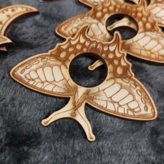 Kugelständer aus Holz - Motte