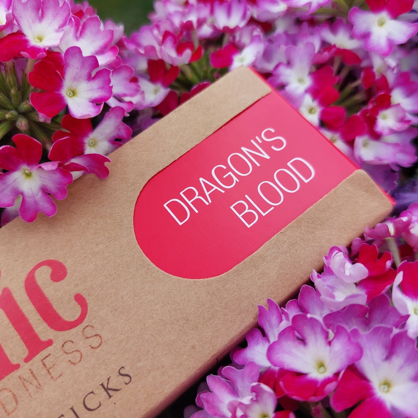 Organic Dragon's Blood Räucherstäbchen von Masala