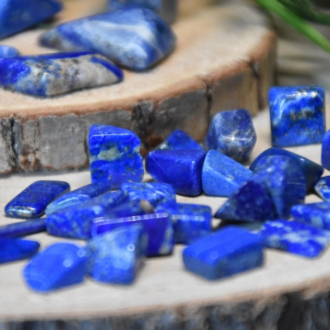 Lapis Lazuli getrommelte Splitter
